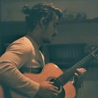 Brenton Thwaites